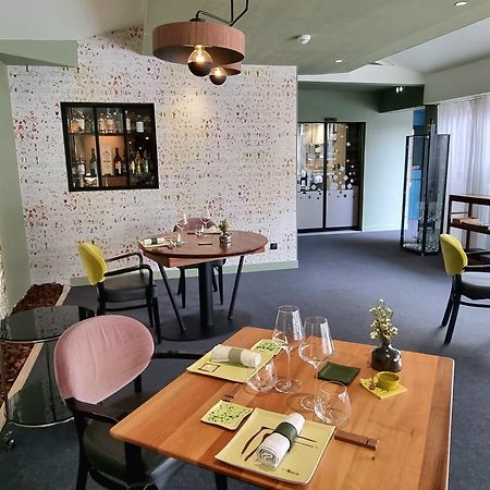 Le Carre D'Alethius Logis Hotel Restaurant Charmes-sur-Rhone Экстерьер фото
