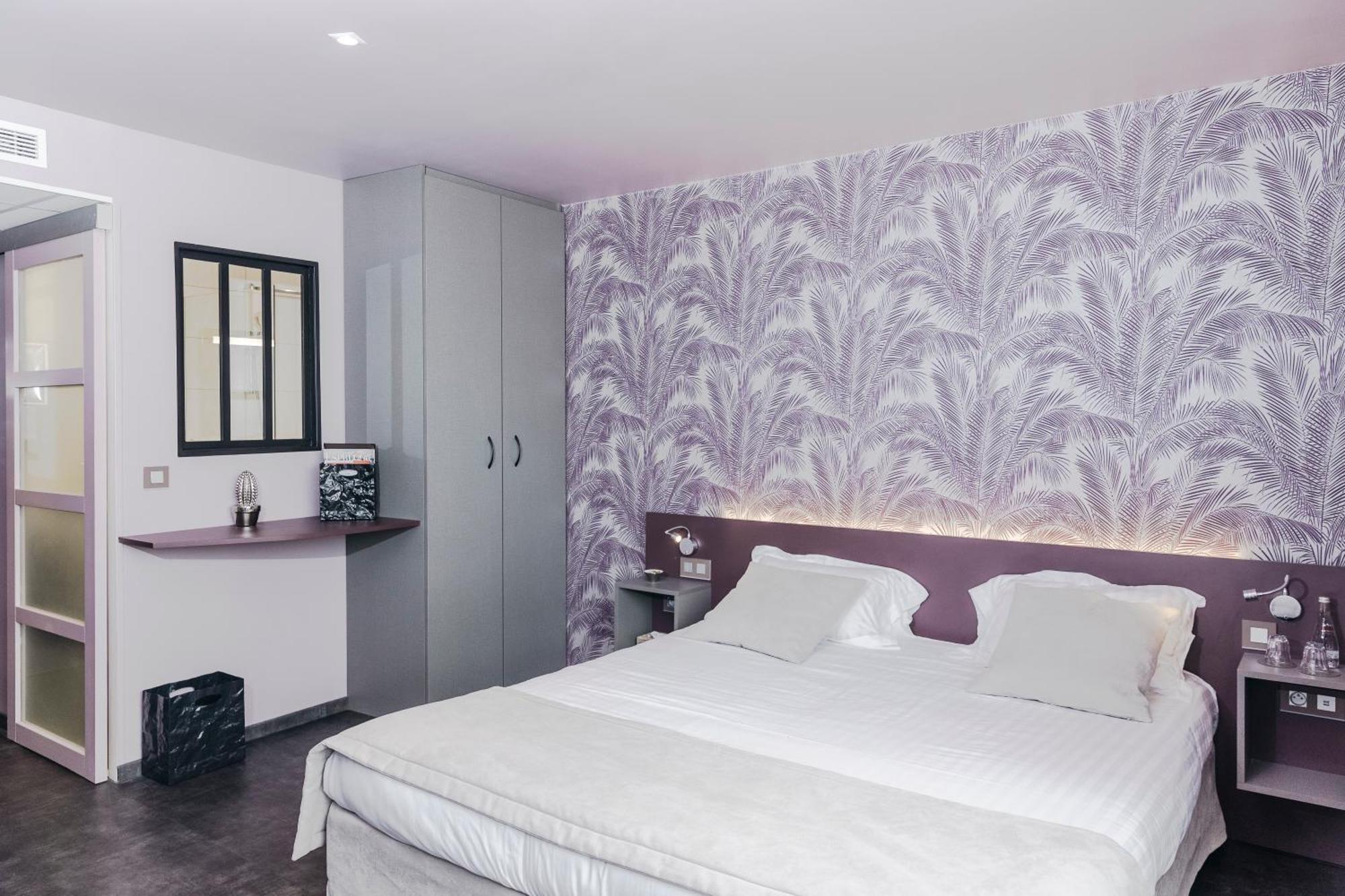 Le Carre D'Alethius Logis Hotel Restaurant Charmes-sur-Rhone Экстерьер фото