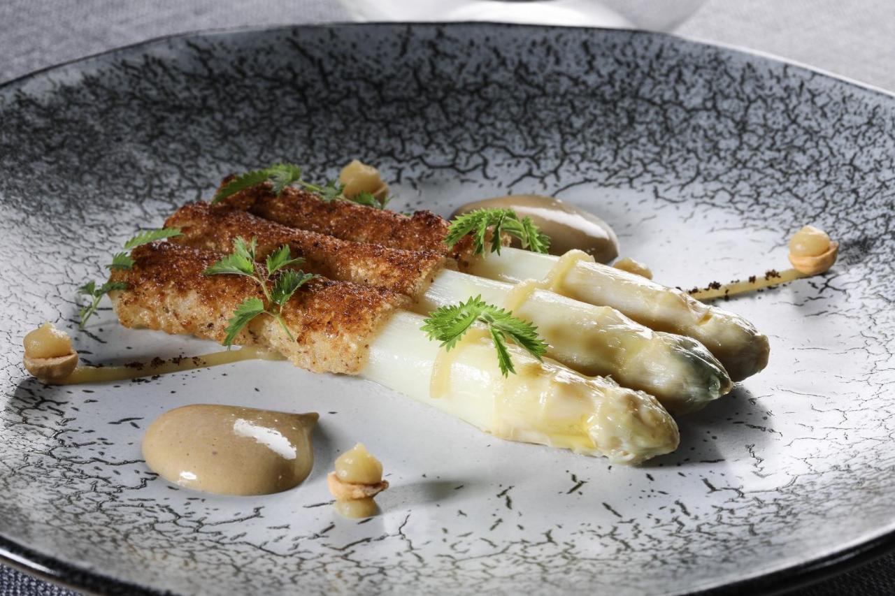 Le Carre D'Alethius Logis Hotel Restaurant Charmes-sur-Rhone Экстерьер фото